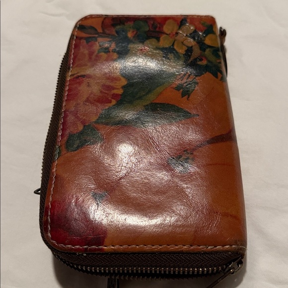 Patricia Nash Floral Multi Pock Zip Wallet EUC - Picture 7 of 16